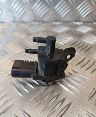 Volkswagen PASSAT B6 Turbo solenoid valve 1K0906283A
