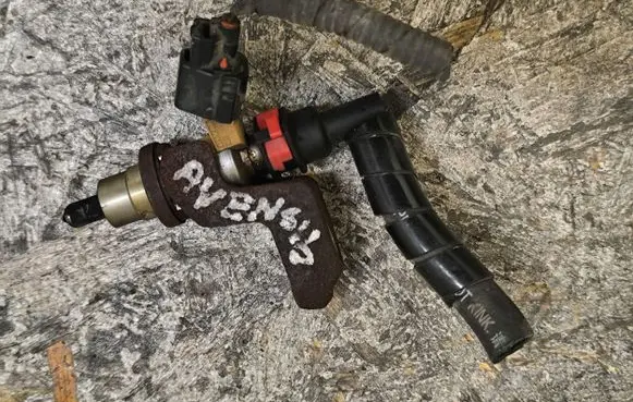 Toyota Avensis T270 Fuel injector 2371026011
