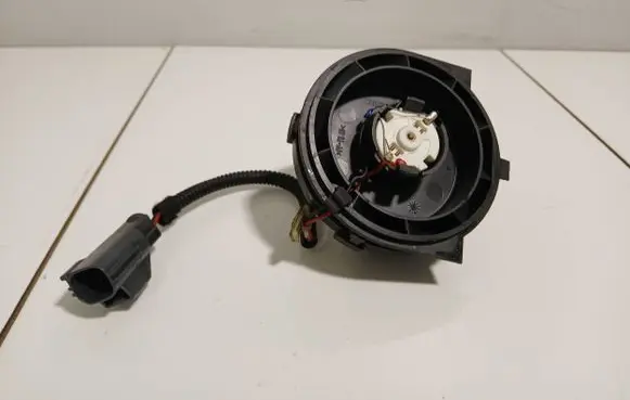 Volvo XC90 Engine control unit/module fan 8666595