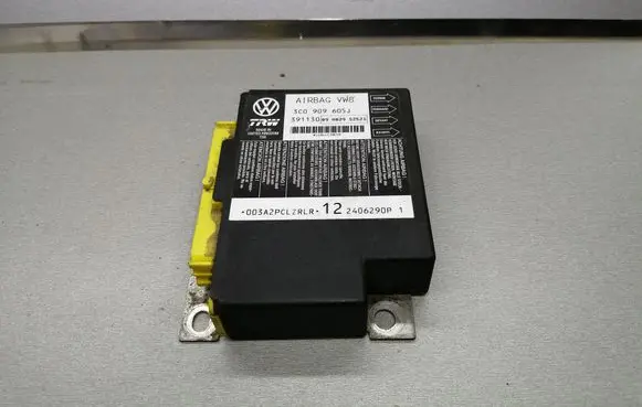 Volkswagen PASSAT B6 Airbag control unit/module 3C0909605J