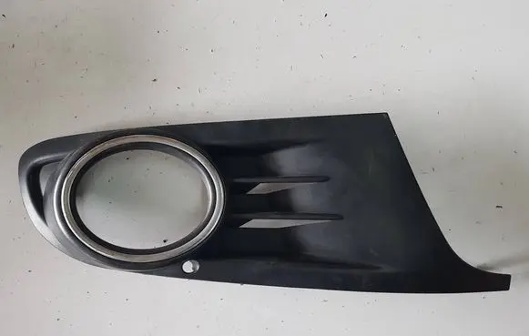 Volkswagen Golf VI Front fog light trim/grill 1K9853666