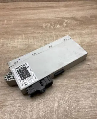 BMW 5 E60 E61 Comfort/convenience module 6943857 5WK47995