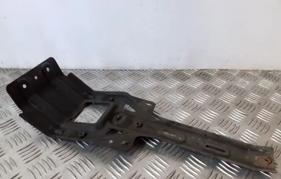 Radiator support slam panel bracket
