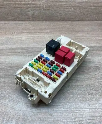 Alfa Romeo 159 Fuse module 60686059