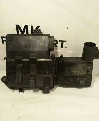 Mazda 323 F Air filter box 1001407041