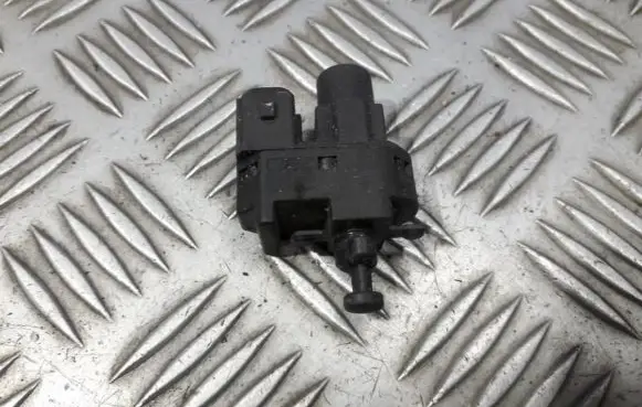 Ford Focus Brake pedal sensor switch 93BB13480BC 93BB-13480-BC