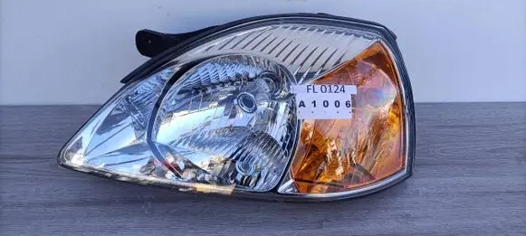 KIA Rio Headlight/headlamp 8461