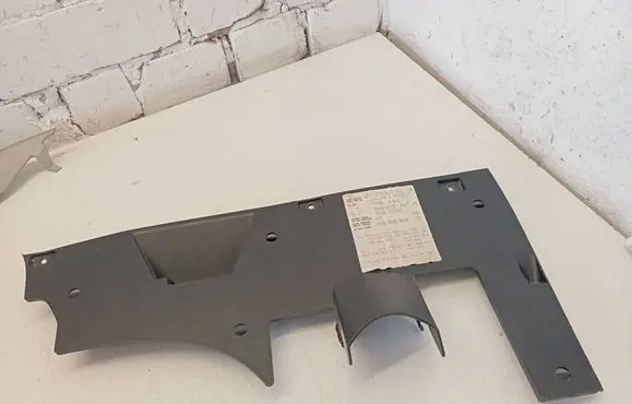 Dashboard lower bottom trim panel
