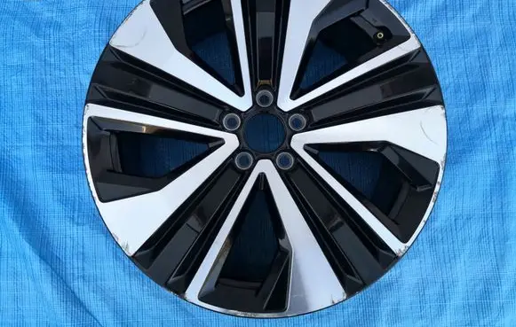 Volvo XC40 R19 alloy rim 32209464