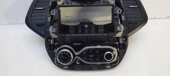 Renault Captur Other switches/knobs/shifts 682602532R
