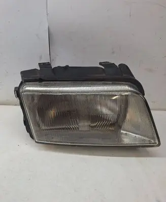 Audi A4 S4 B5 8D Headlight/headlamp