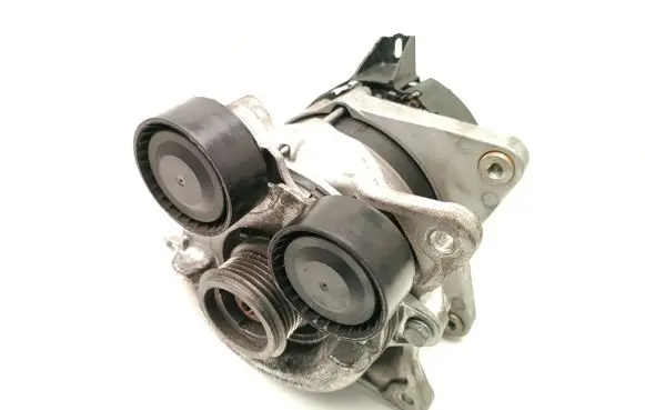 Nissan Qashqai Generator/alternator 2310A1749R IST50S064