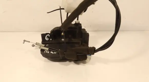 Nissan Murano Z50 Front door lock 