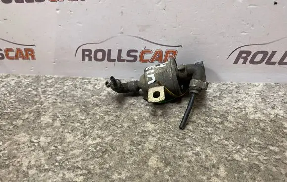 Audi A6 S6 C4 4A Valve vacuum 72123900 447971988 034906283
