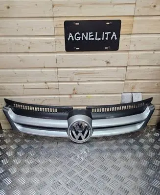 Volkswagen Golf Plus Front bumper upper radiator grill