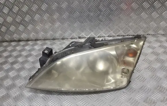Ford Mondeo Mk III Headlight/headlamp 1S71-13006-AK