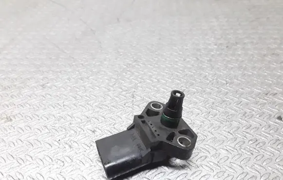 Audi A4 S4 B6 8E 8H Air pressure sensor 038906051C 0281002401