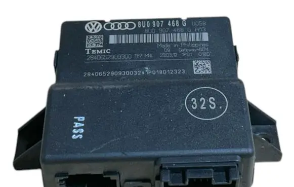 Audi A1 Gateway control module 8U0907468G