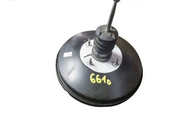 Volkswagen Golf V Brake booster 1K1614105AQ 0204051358