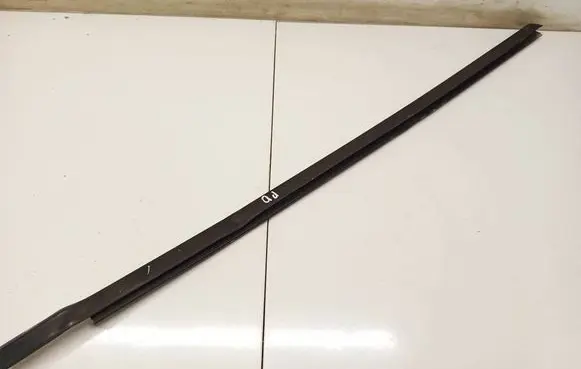 Ford S-MAX Front door glass trim molding 