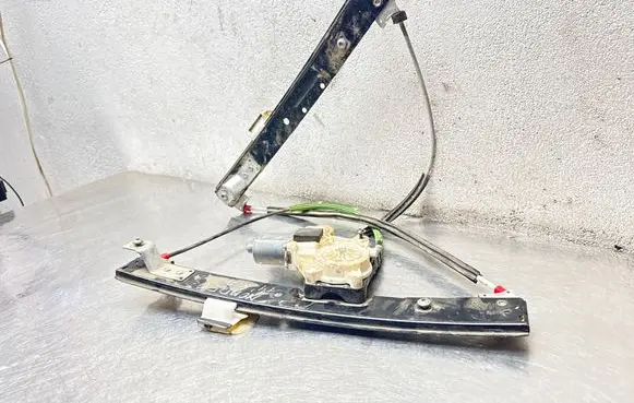 Ford Mondeo MK IV Front door window regulator with motor 0130822620