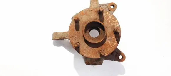 Toyota Avensis Verso Front wheel hub