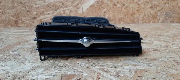 Volvo S90, V90 Dash center air vent grill 31477275