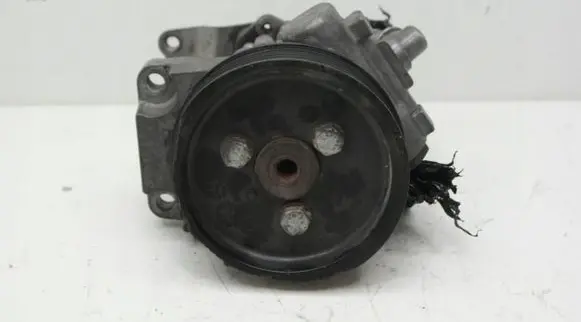 BMW 7 E65 E66 Power steering pump mounting bracket 6763687