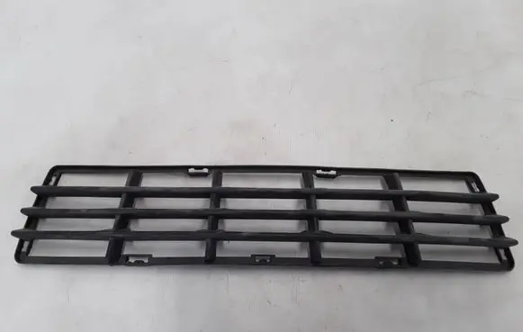 Volvo V50 Front bumper lower grill