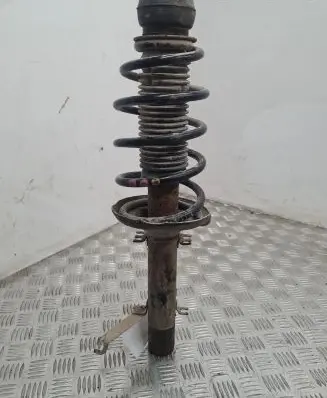 Volkswagen Golf IV Front shock absorber/damper