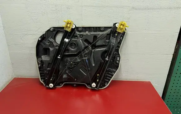 BMW X3 G01 Front window lifting mechanism without motor 7393457
