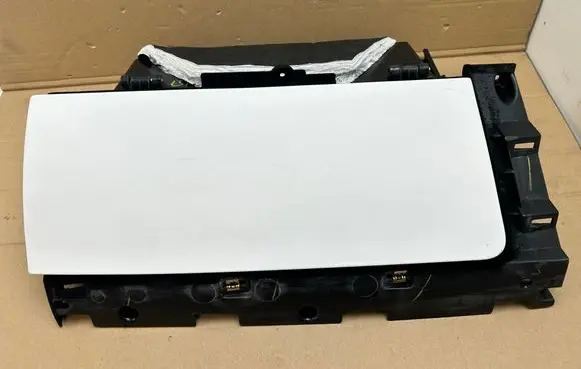 Tesla Model X Glove box 100332717P