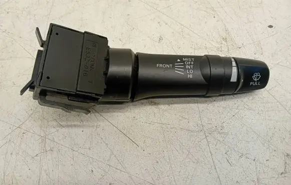 Mitsubishi Lancer VIII Wiper control stalk E532016