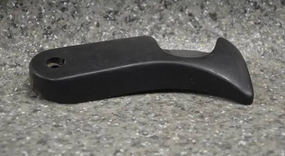 BMW 5 E39 Engine bonnet (hood) release handle 8226621