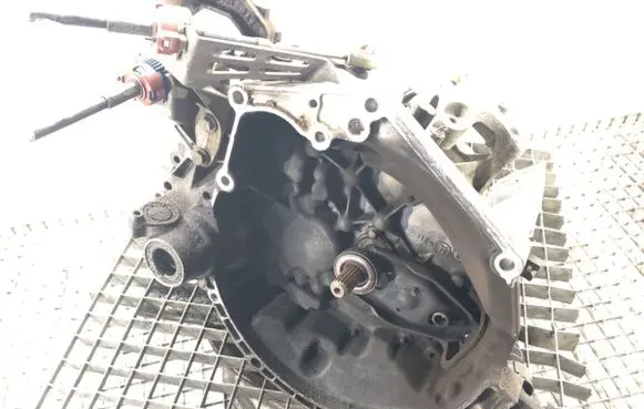Manual 5 speed gearbox