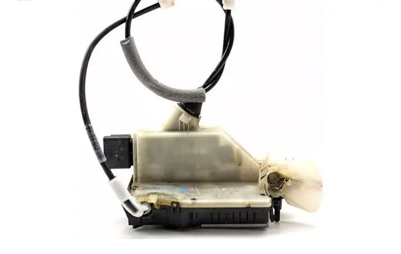 Peugeot 208 I Front door lock 9688080080