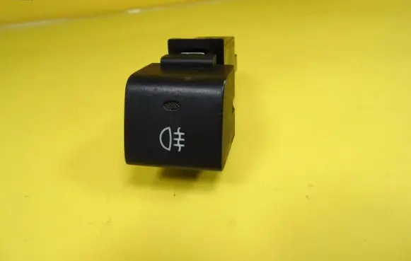 Fog light switch