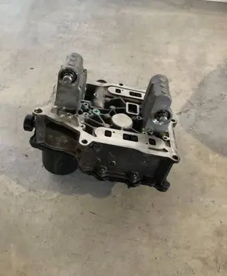 Volkswagen PASSAT B7 Transmission gearbox valve body 0AM325065T