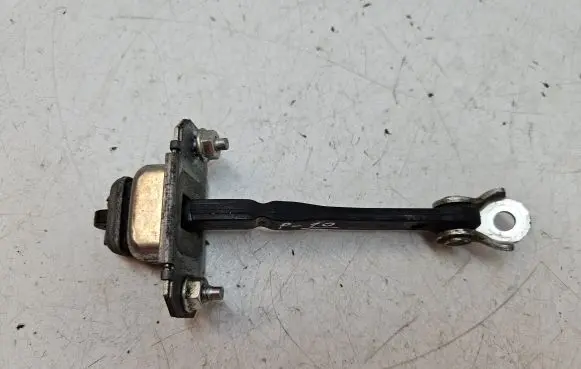 Subaru Forester SH Front door check strap stopper