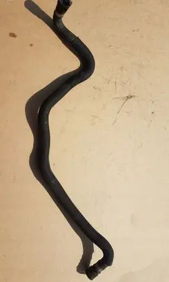 Land Rover Discovery Sport Engine coolant pipe/hose GJ327H255AB