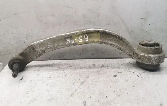 Volkswagen PASSAT B5.5 Front control arm 4D040769J