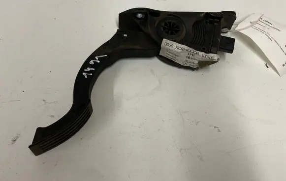 Ford Focus Accelerator throttle pedal BV619F836AB 6PV01036830