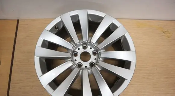 R20 alloy rim