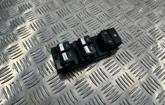 KIA Sportage Electric window control switch 93570F1570