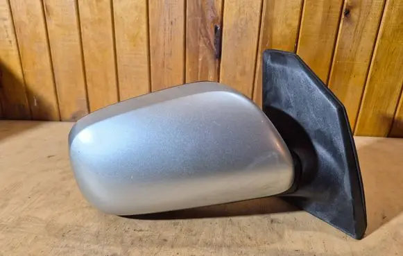 Toyota Corolla E120 E130 Front door electric wing mirror E11015829 SKH7477 E11025829