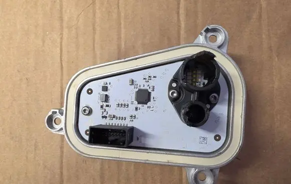 Audi e-tron LED ballast control module 1473000725