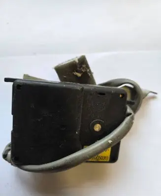 Mazda Xedos 6 Air flap motor/actuator HB600CA40 2005031