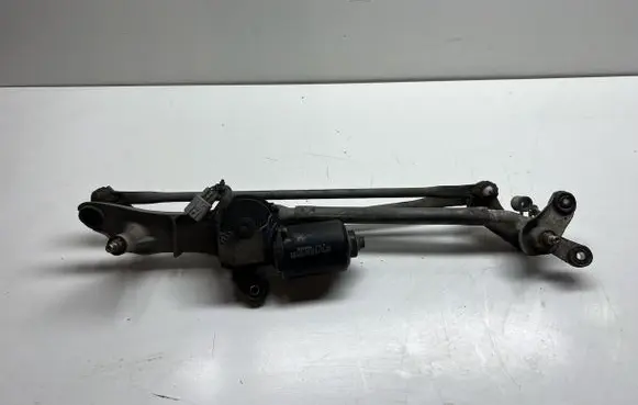 Lexus GS 300 350 430 450H Front wiper linkage and motor 8511030520