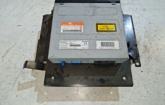 Land Rover Range Rover Sport L320 CD/DVD changer 8H4210E887AB
