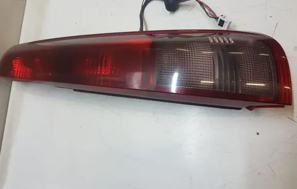 Nissan X-Trail T30 Rear/tail lights